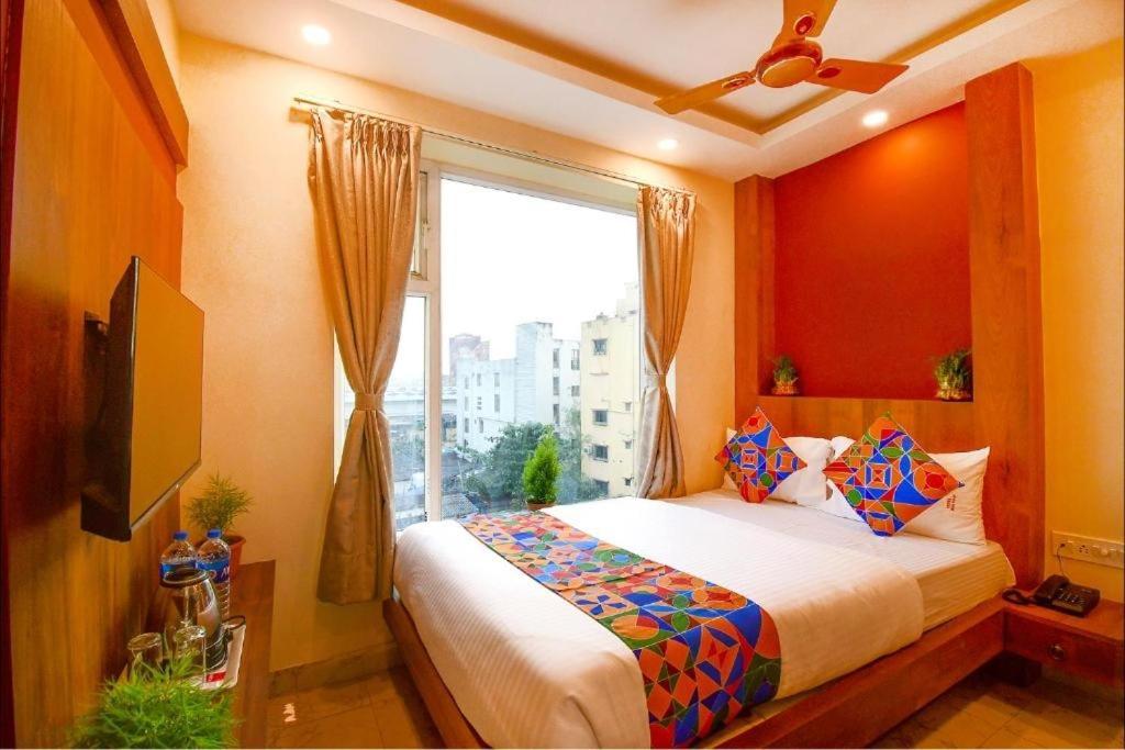 Hotel Aqua Tulip Calcutta  Esterno foto