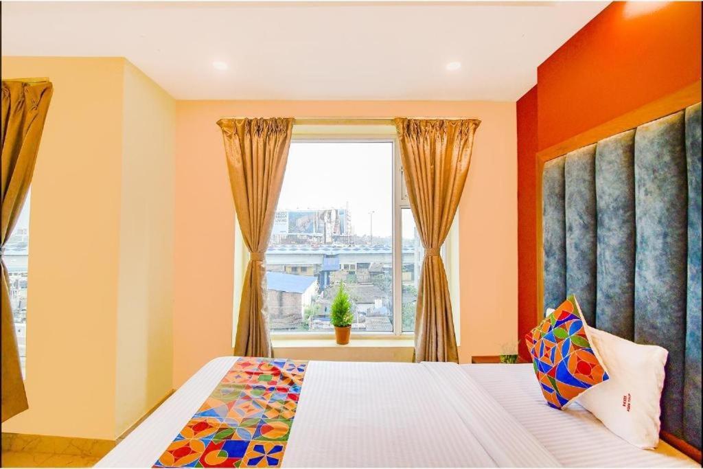 Hotel Aqua Tulip Calcutta  Esterno foto